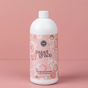 Luxury Sweet Grace Laundry Detergent 32 oz.